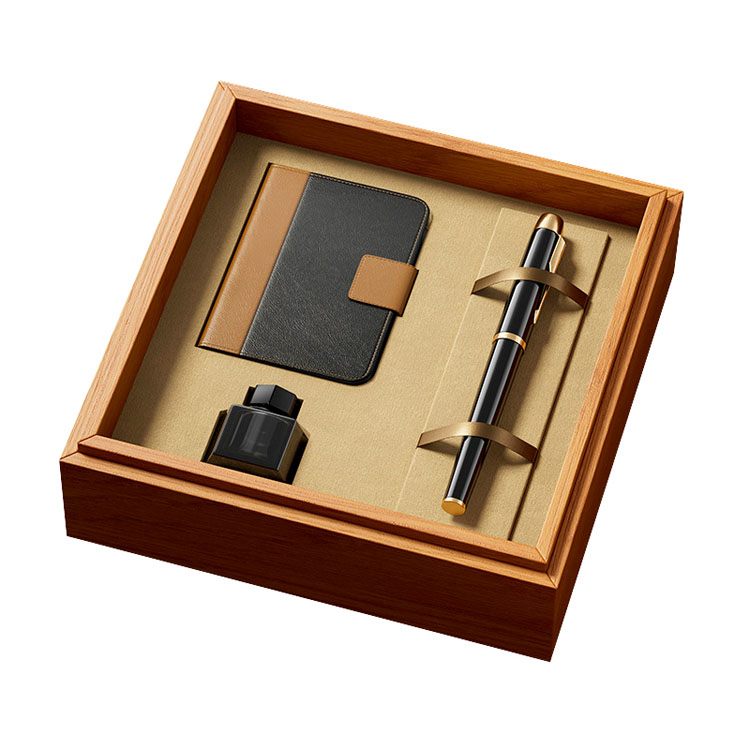 Ездить на роскошном высококачественном вине незаконченного деревянного фонтана