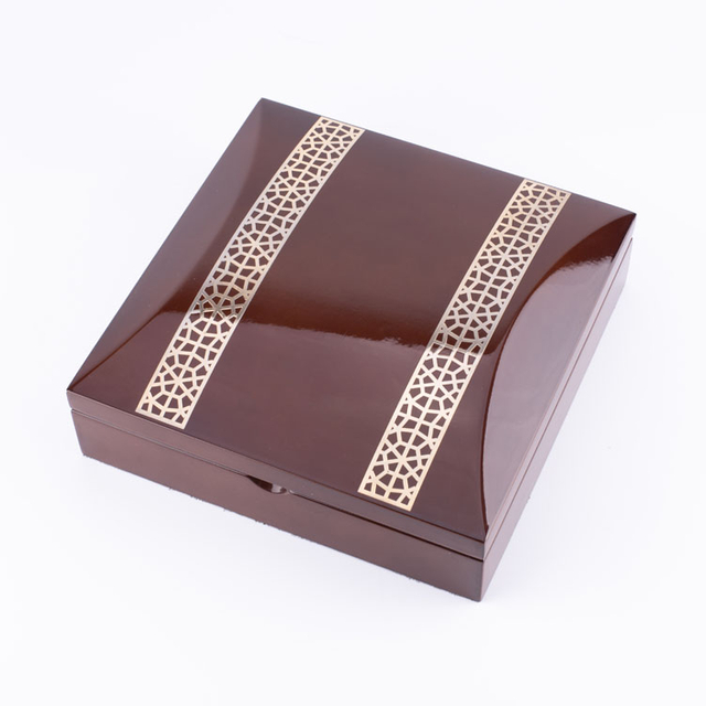 Популярная деревянная коробка с золотой финиковой пальмой KSA