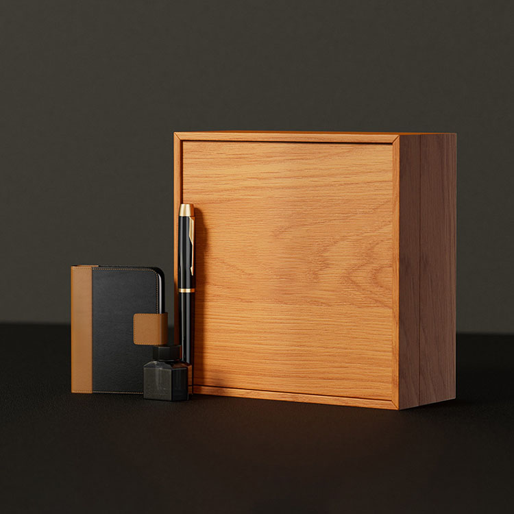 Ездить на роскошном высококачественном вине незаконченного деревянного фонтана