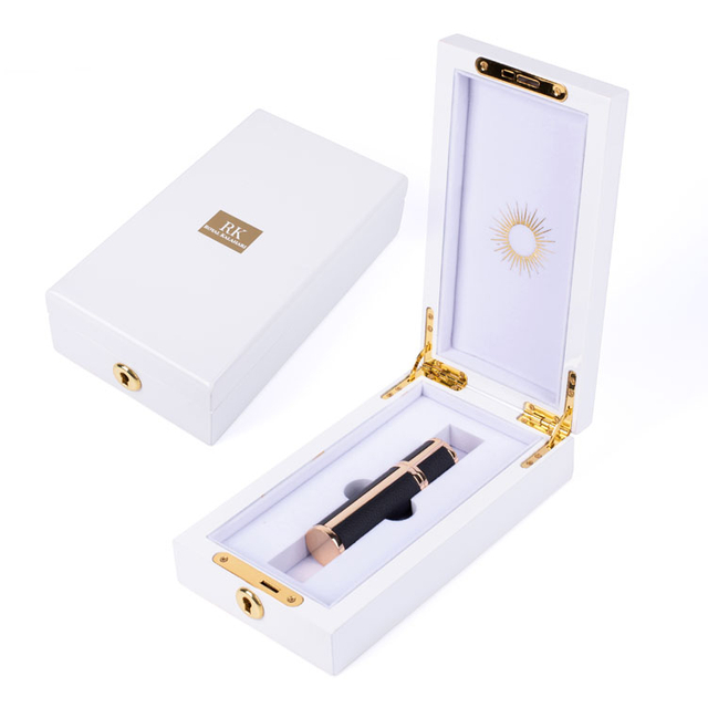 Как выбрать идеальную упаковку для духов?