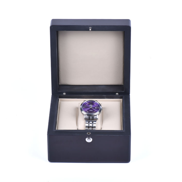 Деревянная коробка, изготовленная на заводе, высококачественный индивидуальный логотип, черный безопасный замок, упаковочная коробка для часов с ключом