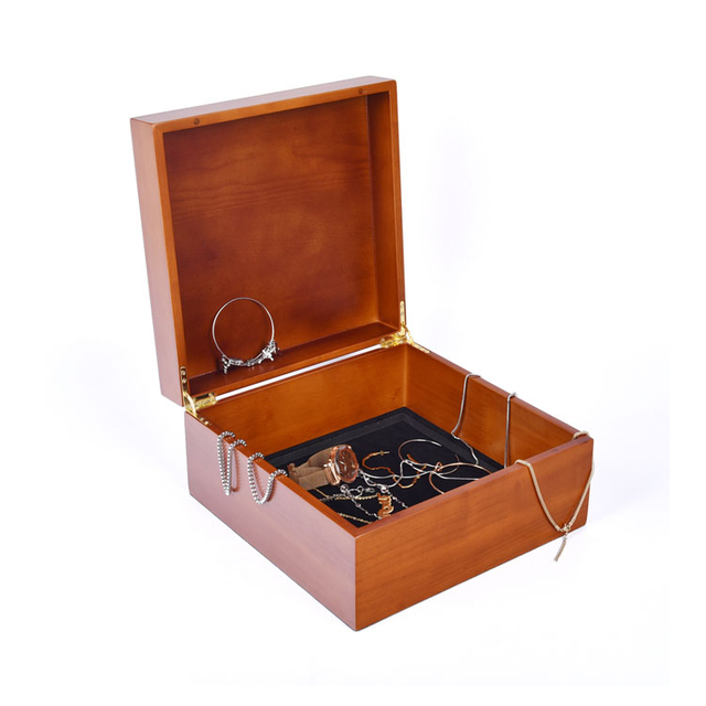 Деревянная подарочная коробка с логотипом с матовым логотипом