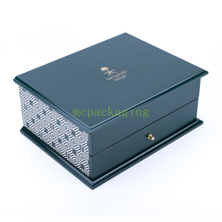 KSA Jeddah Season Season Luxury Paster Sun Shape Share Brown Chocolate Date Wood Box для Рамадана